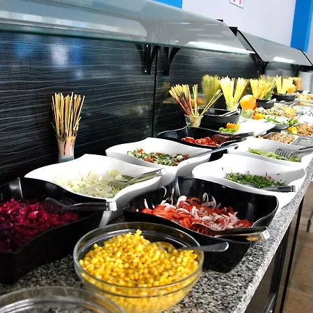 Akdeniz Hotel 3*