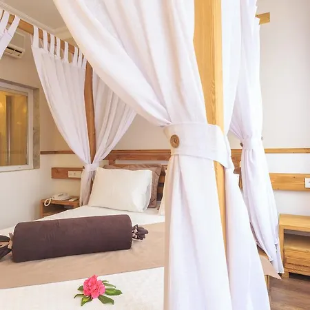 Akdeniz Hotel 3*